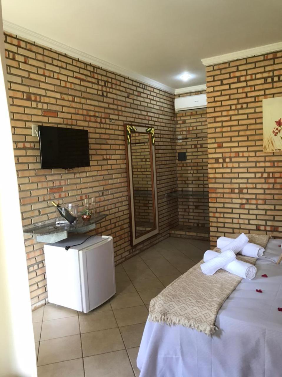 Hotel Chale Lagoa Dos Ingas Martins